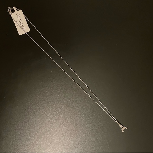 Silver Eiffel Tower Necklace - Picture 4 of 5